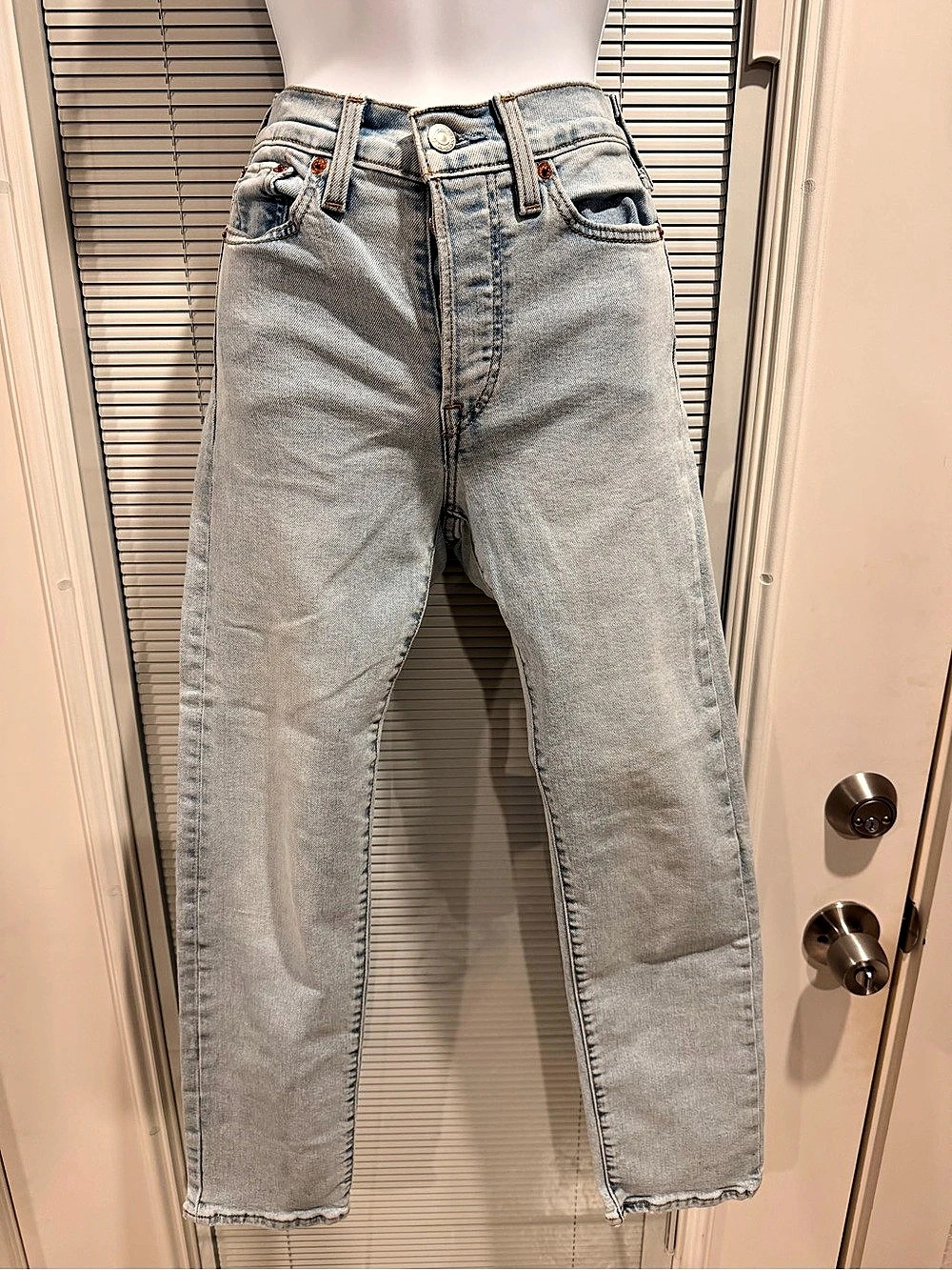 Levi's Wedgie Straight Women's Straight Leg Jeans Waist 25 Like New